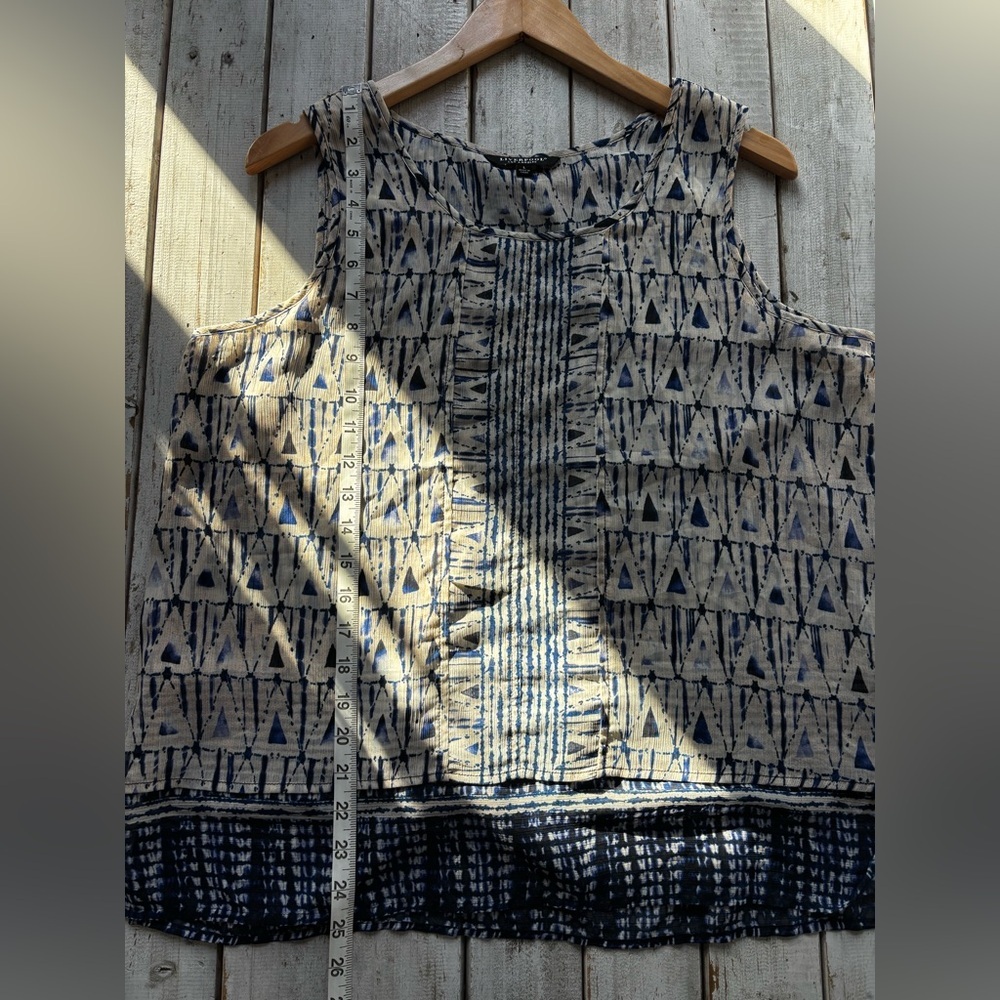 Liverpool Los Angeles Navy Cream Geometric Print Tank Top Size Large Lightweight - Picture 3 of 12